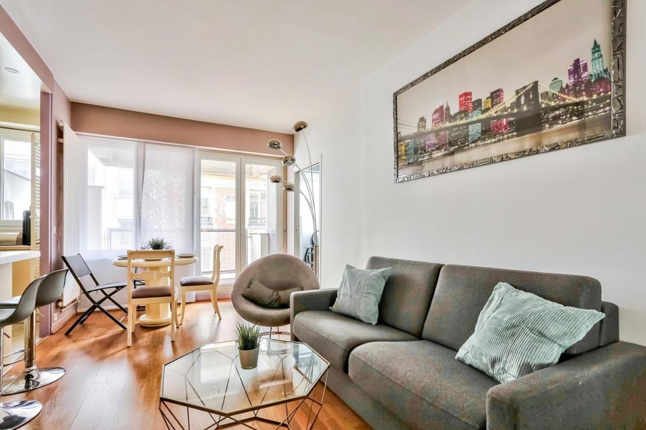 Appartement Quartier Arc De Triomphe Free Netflix Paris Exterior photo